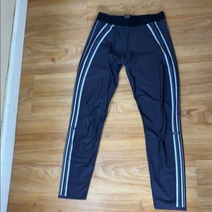 Navy blue leggings with light blue stripe